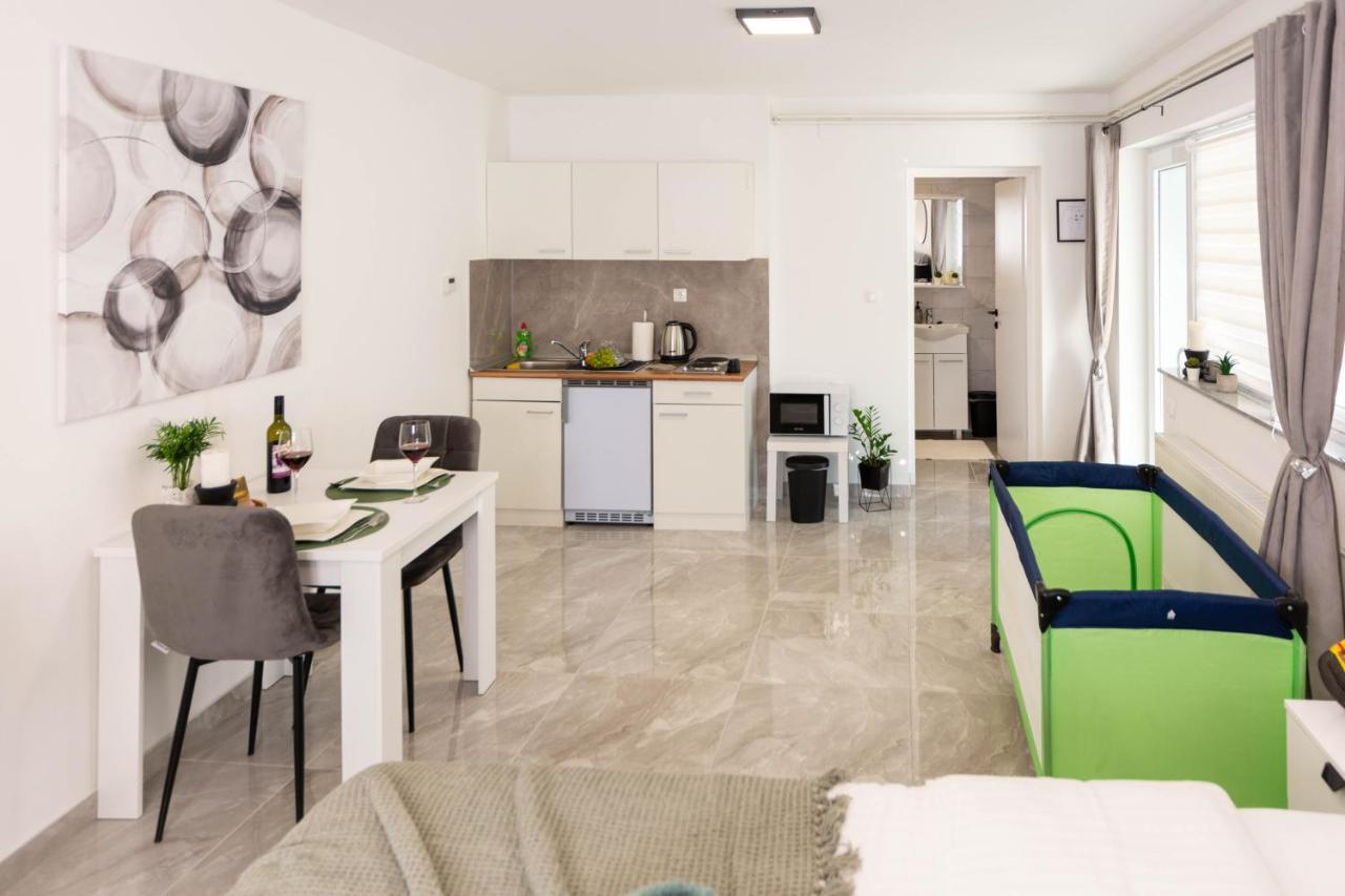 Apartmani Sun & Moon Bjelovar Zewnętrze zdjęcie
